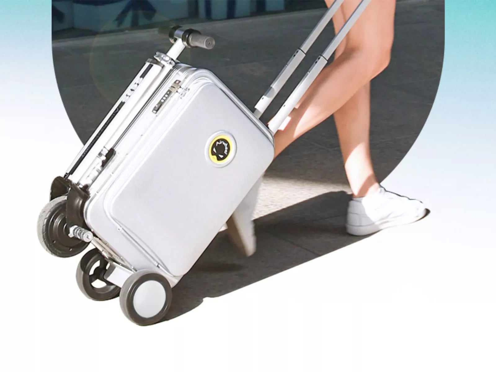 airwheel-factory-se3s-details-concealed intergrated handle